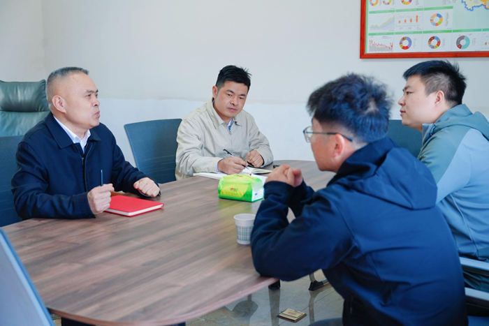 哈工大鄭州研究院進行技術交流